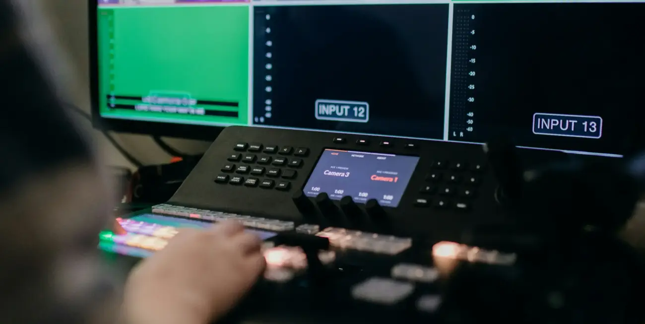 Riprese multicamera e dirette su piattaforme digitali.
